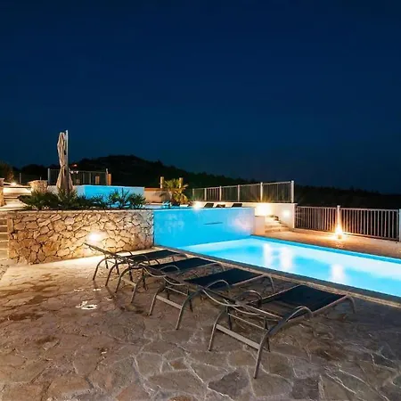 Σπίτι διακοπών 2 Bedroom Front In *