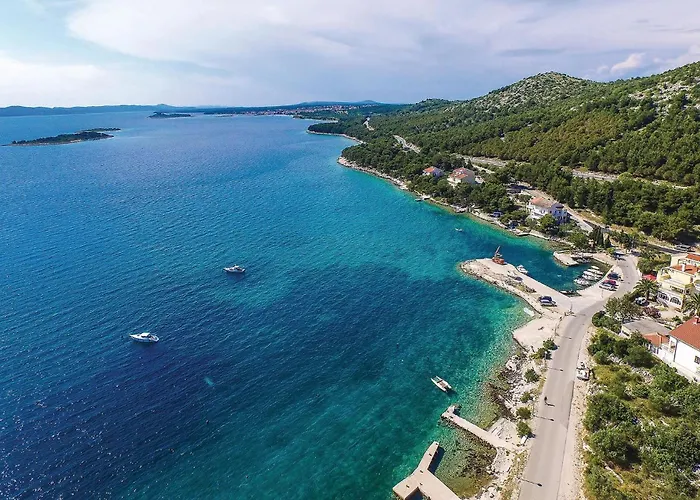 2 Bedroom Front In * Драге